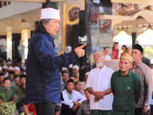 Cak Nun Dikabarkan Sudah Pulang Dari Rumah Sakit
