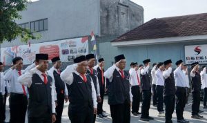Rayakan Hari Kemerdekaan, Nalendra Group Subang Upacara Bendera dan Berikan Santunan ke Masyarakat