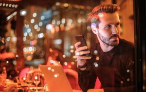 Cara Menghilangkan Iklan di Ponsel Android