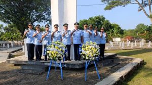 Peringati Hari Kemenkumham, Lapas Subang Tabur Bunga di Taman Makam Pahlawan Cidongkol