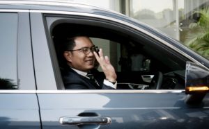 Wilujeng Purnatugas Kang Emil, Ngancik Kanu Waktu, Ninggang Kanu Mangsa…