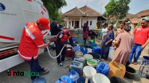 Sebulan Terakhir, Ribuan Warga Majalengka Kekurangan Air Bersih