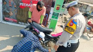 Polsek Ciasem Subang Gencar Razia Knalpot Bronk 