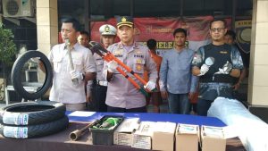 Polisi Tangkap Tiga Pelaku Aksi Bobol Mobil Box di Pantura Subang