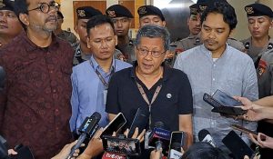 Rocky Gerung Dicecar 70 Pertanyaan saat Diklarifikasi Bareskrim Polri