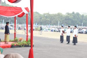 Peringati Hari Santri, Pj Gubernur Jabar Ajak Santri Tingkatkan Kompetensi Berwirausaha