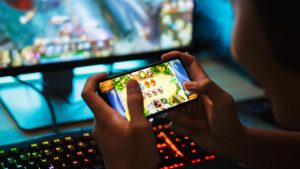 Waspada! Kecanduan Game Bisa Bikin Halusinasi
