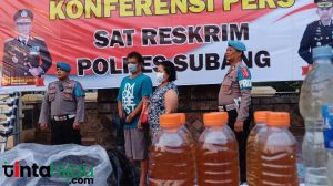 Polisi Amankan Pasutri Peracik Miras Oplosan yang Tewaskan Belasan Orang di Subang