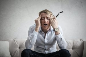 Kenali 2 Ciri Sakit Kepala yang Perlu Diwaspadai, Berpotensi Terkena Stroke