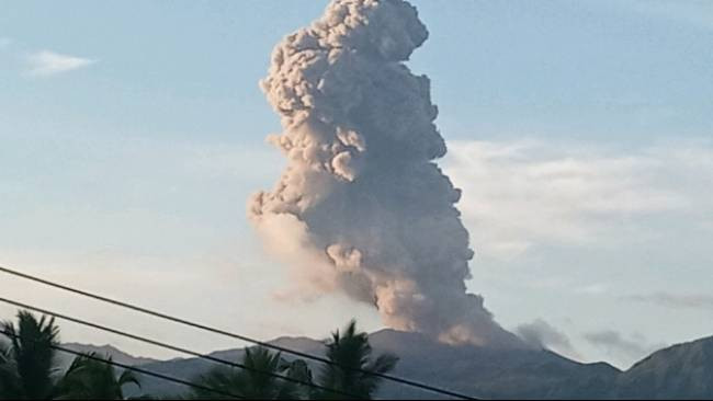 Gunung ERupsi