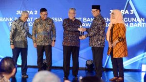 Naik Kelas, BJBR Juara ARA 2022 Kategori Perusahaan Go Publik Keuangan