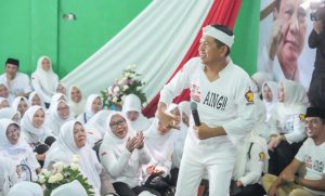 Kampanye Riang Gembira, Dedi Mulyadi Ajak Kaum Ibu Joget Gemoy Hingga ‘Janjikan’ Program Celana Dalam Gratis