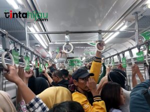 Malam Tahun Baru 2024, KAI Commuter Line Memperpanjang Waktu Operasional Hingga Pukul 03.00 WIB