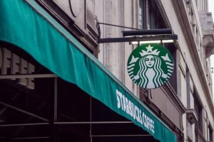 CEO Starbucks Angkat Bicara Usai Terkena Aksi Boikot