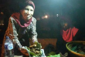 Nikmatnya Makan Murah Meriah di Timbel Manyeti Subang
