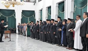Pj Gubernur Jabar Lantik Anggota Badan Penyelesaian Sengketa Konsumen