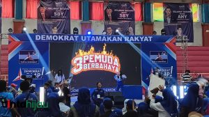 Tiga Pemuda Berbahaya Sambut SBY dan AHY di Subang