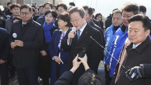 Pemimpin Oposisi Korsel, Lee Jae-myung, Ditikam di Leher Saat Kunjungan ke Busan