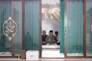 Setelah Jiarah ke Subang Larang, Imran Berziarah Ke Makam Raden Arya Wangsa Goparana
