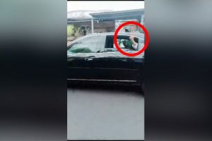 Bawaslu RI Didesak untuk Usut Dugaan Pelanggaran Pemilu Terkait Bansos dan Salam Dua Jari dari Mobil Kepresidenan