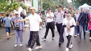 Pj. Bupati Subang Lakukan Review Uji Coba Car Free Day di Alun-Alun Kabupaten Subang