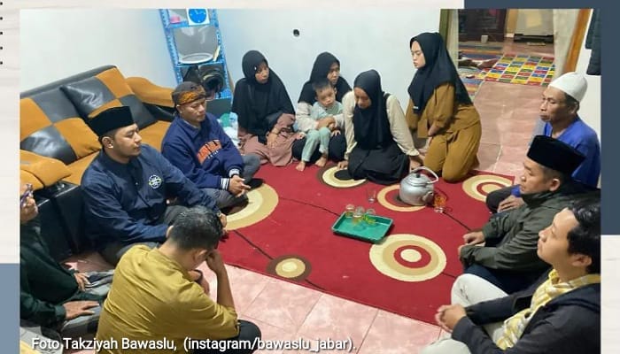 Panwaslu Desa Meninggal Saat Tugas Pengawasan, Bawaslu Jabar Takziyah