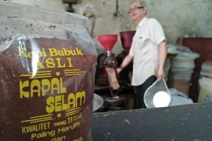 Mengintip Kelezatan Kopi Kapal Selam di Tengah Kota Bandung