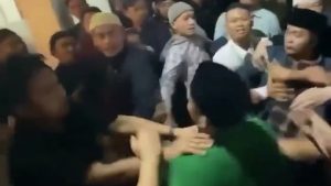 Kericuhan di Masjid Assalam Surabaya Terkait Penolakan Kajian Ustaz Syafiq Riza Basalamah