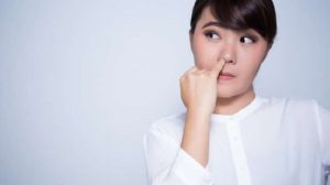 Gak Usah Panik, Ini yang Harus Dilakukan Jika Jerawat Muncul di Lubang Hidung