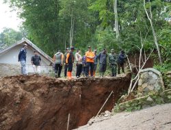 Bencana Tanah Bergerak, Pemerintah Berlakukan Masa Tanggap Darurat di Cigombong Bandung Barat 