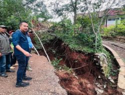 Bencana Pergerakan Tanah di Bandung Barat, Ratusan Orang Mengungsi