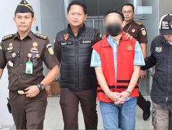 Tim Penyidik Kejati Jabar Menahan Tersangka Dugaan TIPIKOR Pasar Sindang Kasih Cigasong Majalengka