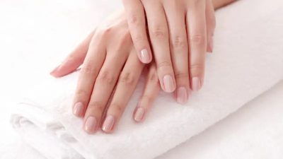 Hati-hati! Enam Kebiasaan Sehari-hari Ini Bisa Merusak Kesehatan Kuku