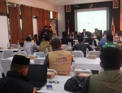 Rapat Pleno Rekapitulasi Penghitungan Suara Hari ke 2, KPU Purwakarta Upayakan Sinkronisasi Data Perolehan