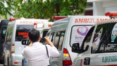 11 Jenazah Korban Kecelakaan Maut Tol Japek KM 58 Dipindahkan ke RS Polri Kramatjati Jakarta