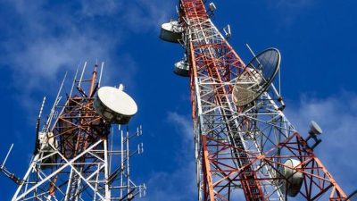 Komdigi Targetkan Internet Cepat 100 Mbps dengan Harga Terjangkau di 2025