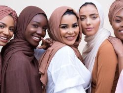 Sebentar Lagi Lebaran, Yuk Intips Tips Memilih Warna Hijab yang Cocok untuk Kulit Sawo Matang