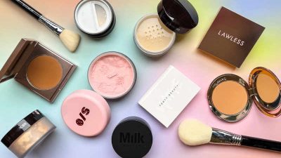 Sama-sama Bedak, Inilah Perbedaan Fungsi Two Way Cake dan Loose Powder