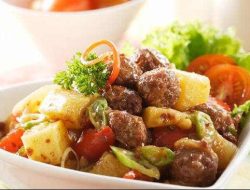 Resep Praktis Tumis Kentang Kornet untuk Menu Sahur