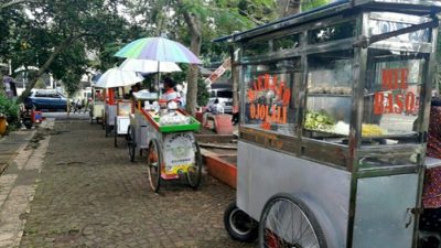 Pemkot Bandung Fokus Penataan PKL Pasca Lebaran 2024