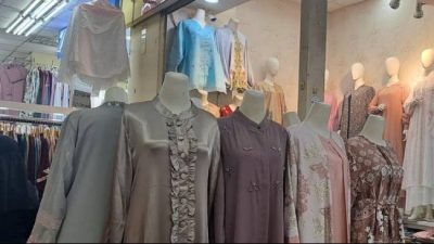 Banyak Diburu Gen-Z, Bahan Shimmer Jadi Tren Baju Lebaran 2024