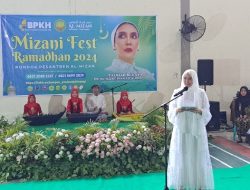 Rieke Diah Pitaloka Tampil Anggun di Mizani Ramadan Fest 2024 Ponpes Al-Mizan Jatiwangi