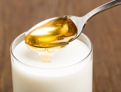 Manfaat Luar Biasa Minum Susu dengan Madu Bagi Kesehatan