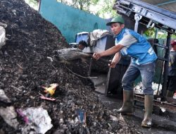 Bey Machmudin Minta Kabupaten Kota Akselerasi TPS dengan Metode Rduce Reuse Recycle