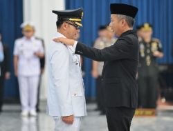 Kepala Disdik Jabar Wahyu Mijaya Dilantik Jadi Pj Bupati Cirebon