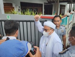 Habib Rizieq Ambil Surat Pengakhiran Pembimbingan Pembebasan Bersyarat di Bapas Jakpus