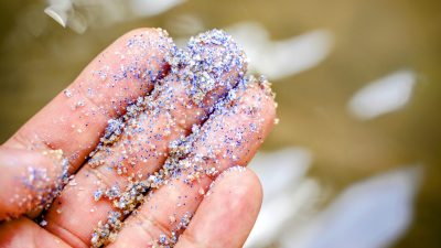 Waduh! Warga RI Terpapar Mikroplastik Tertinggi di Dunia