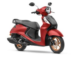Yamaha Fascino S, Motor Matik Bergaya Klasik Resmi Meluncur