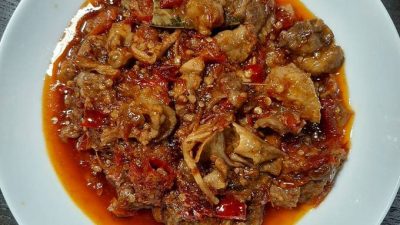 Memasak Tetelan Sapi Oseng Acar Lezat dan Mudah