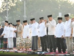Gubernur Jabar Dedi Mulyadi Salat Idulfitri di Lapangan Gasibu